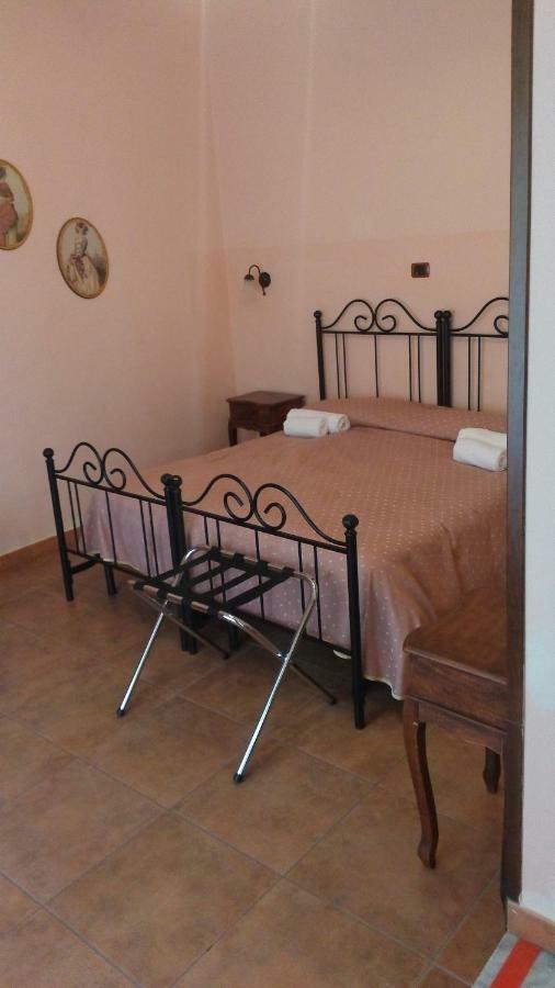 B&B Le Stanze Del Sogno Benevento Exterior photo